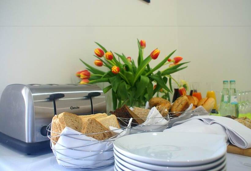 Отель Fast Lane