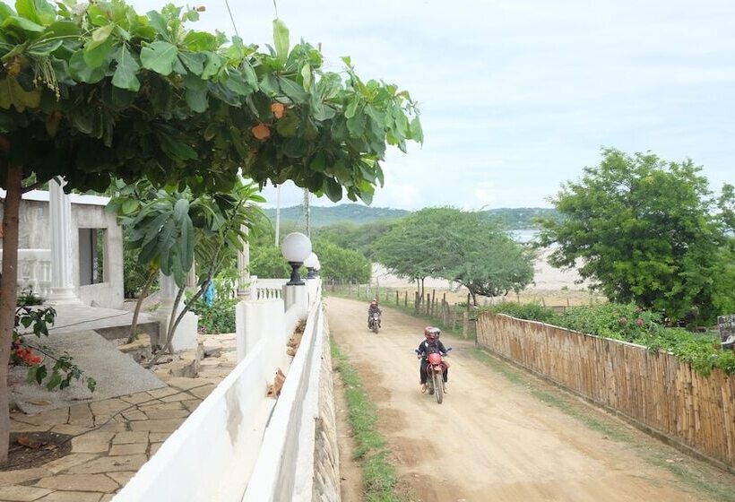 هتل Jardines Del Paraiso