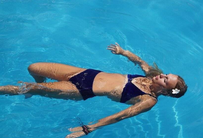 هتل Jardines Del Paraiso