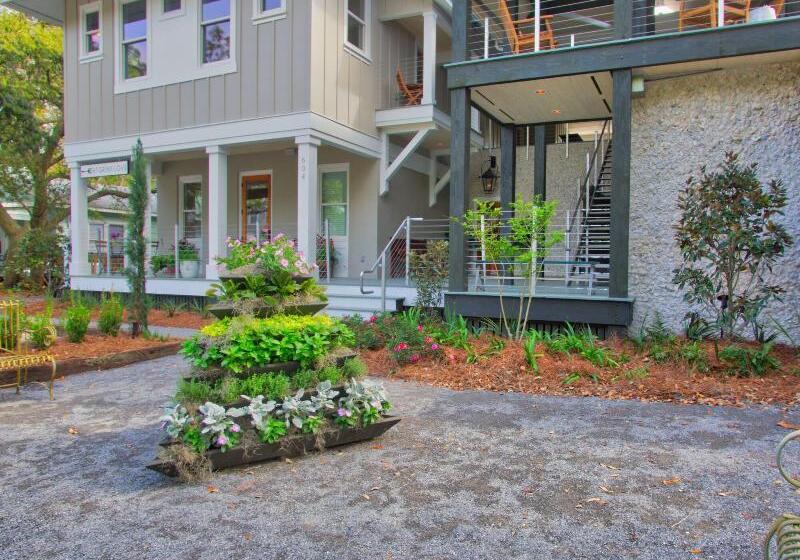 فندق The Roost Ocean Springs