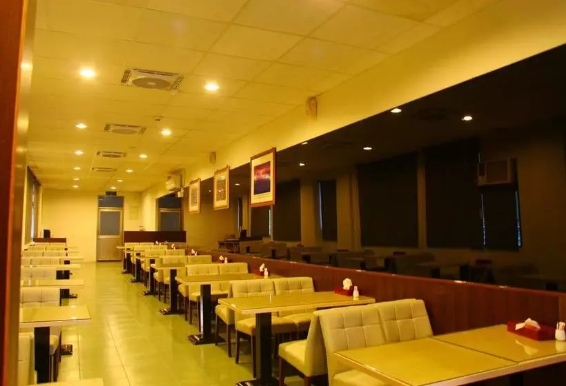 Shinyes Motel