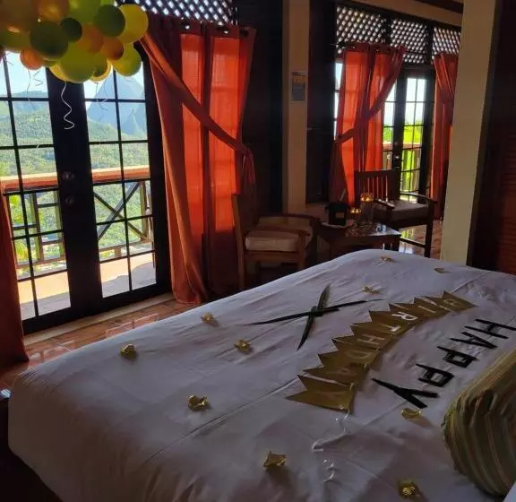 استراحتگاه Samfi Gardens