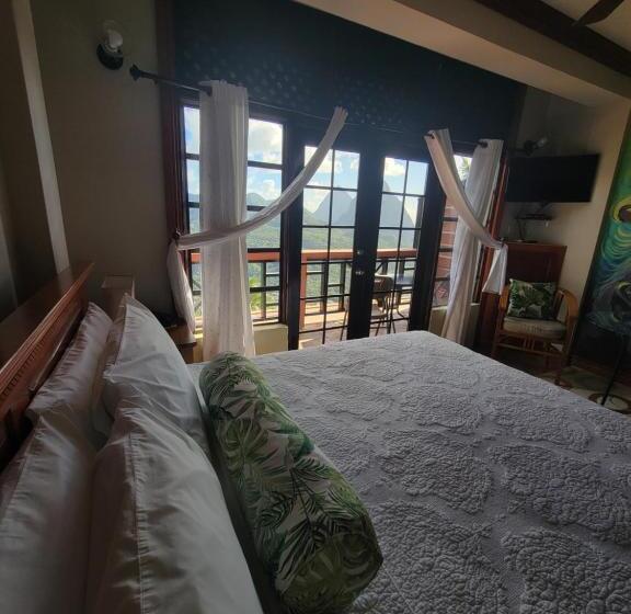 استراحتگاه Samfi Gardens