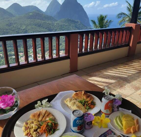 استراحتگاه Samfi Gardens