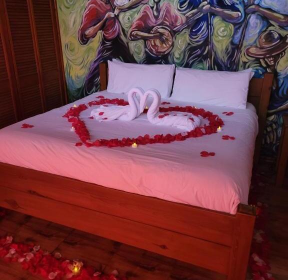 استراحتگاه Samfi Gardens