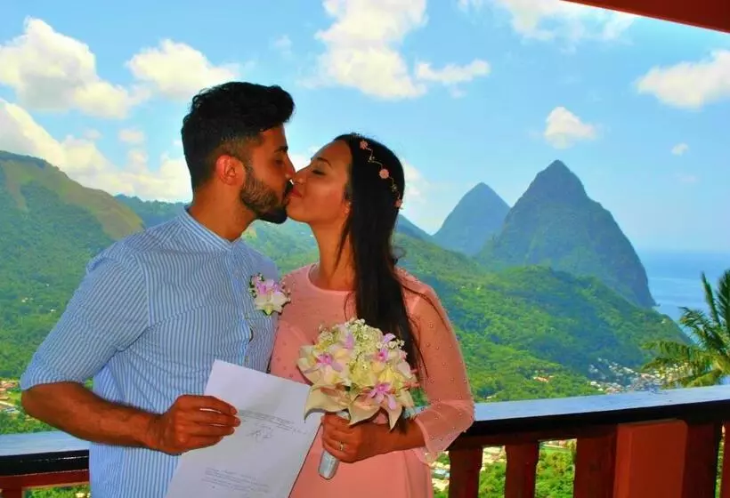 استراحتگاه Samfi Gardens