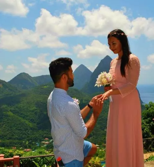 استراحتگاه Samfi Gardens