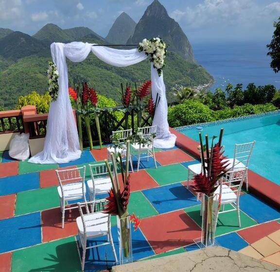 استراحتگاه Samfi Gardens