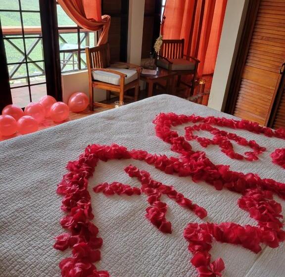 استراحتگاه Samfi Gardens