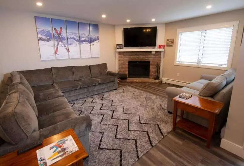 Hotelli Okemo Mountain Lodging