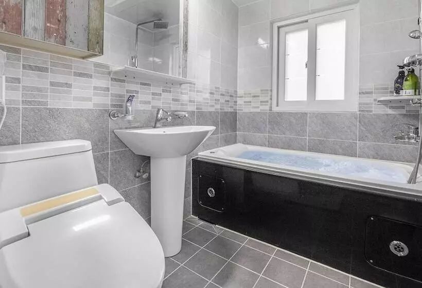 Gyeongju The One Pension