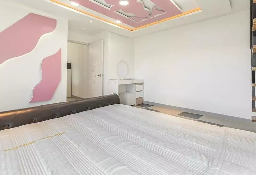 Gyeongju The One Pension