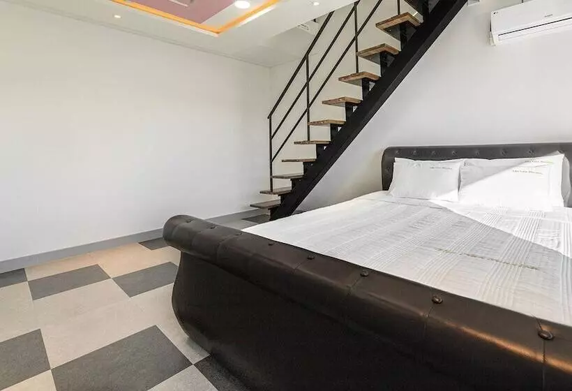 Gyeongju The One Pension