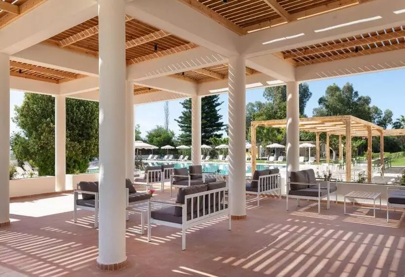 Hotelli Afandou Bay Village