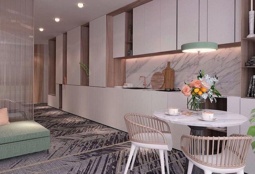 هتل Gajrash Suites