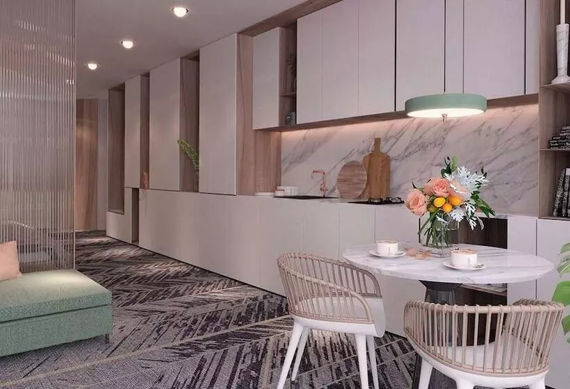 هتل Gajrash Suites