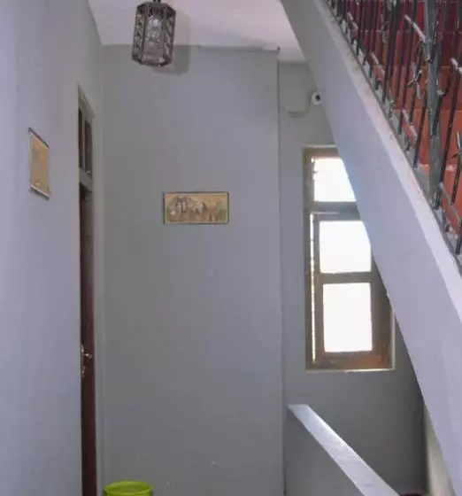 هاستل Rafiki Apartment