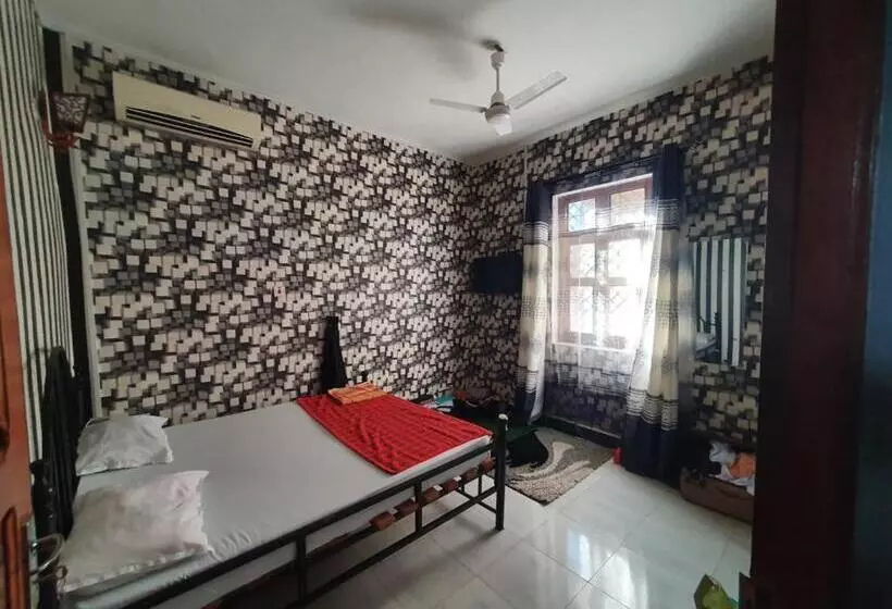 هاستل Rafiki Apartment