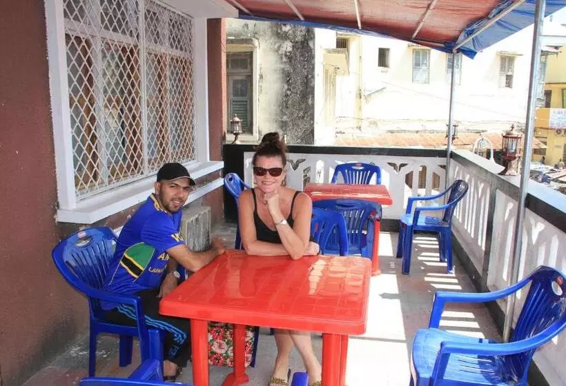 هاستل Rafiki Apartment