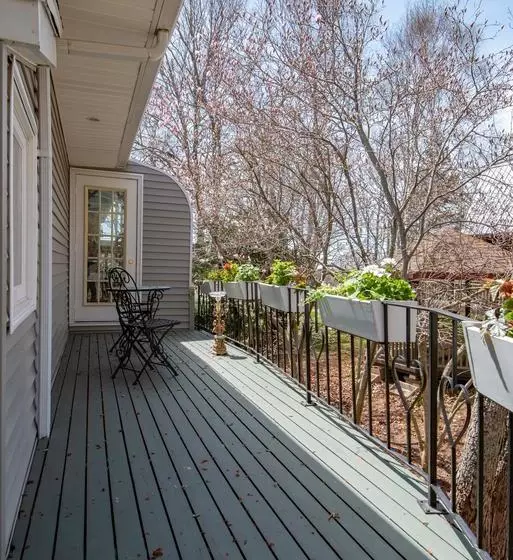 ベッドアンドブレックファースト Chez Nous