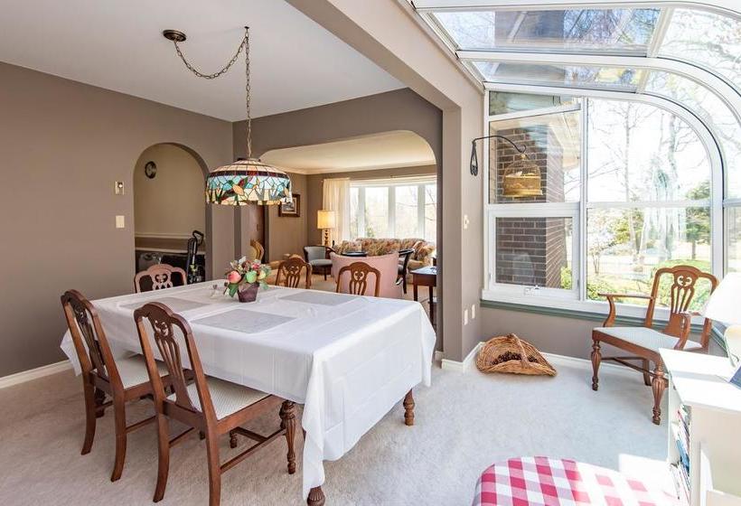 مبيت وإفطار Chez Nous