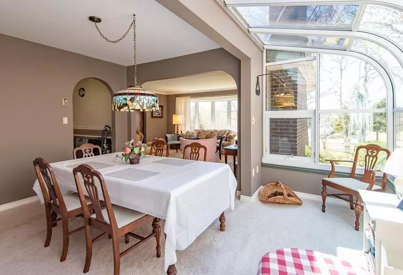 ベッドアンドブレックファースト Chez Nous