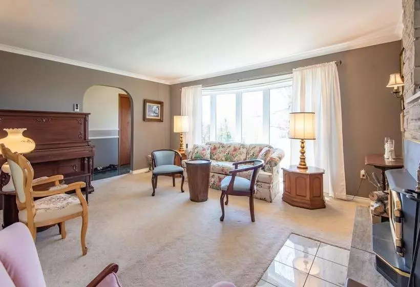 ベッドアンドブレックファースト Chez Nous