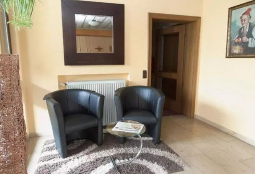 Hotelli Annas Gastehaus