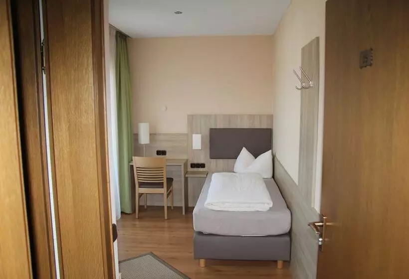 Hotelli Annas Gastehaus