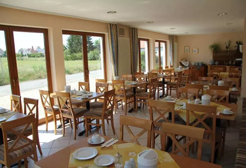 Hotelli Annas Gastehaus