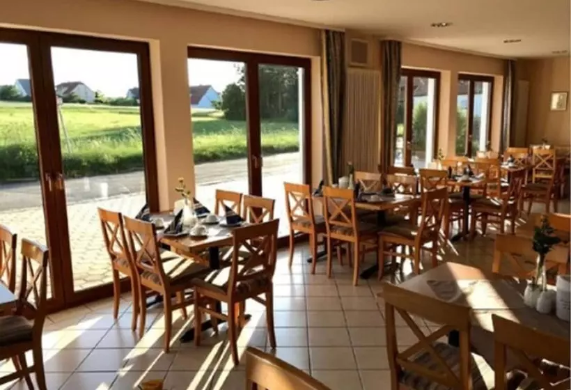 Hotelli Annas Gastehaus