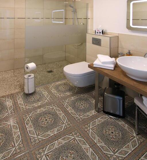 Отель Green Cottage