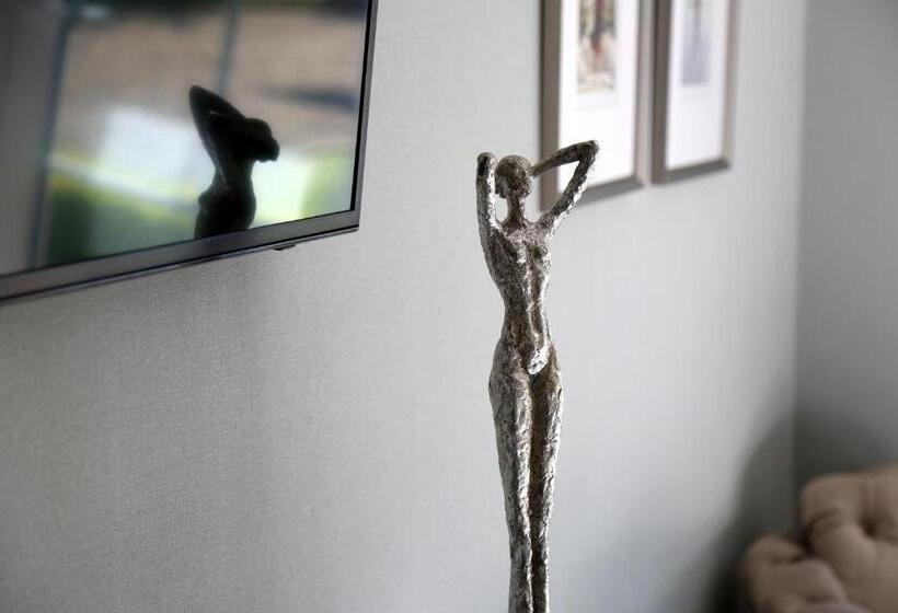 Отель Green Cottage