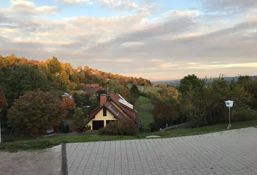 Hotelli Landgasthof Alpenblick An Der Wutachschlucht Südschwarzwald
