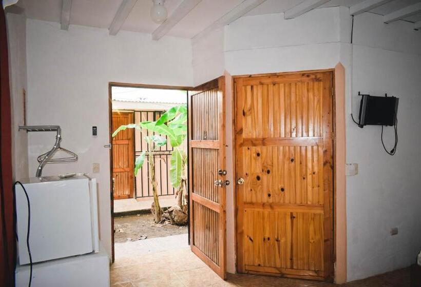 בית מלון כפרי Mapi's Cabins