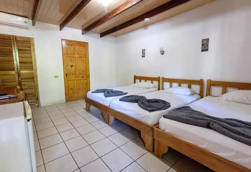 Hotelli Mapi's Cabins