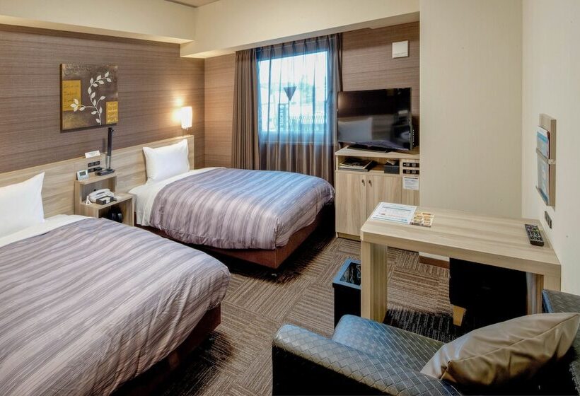 בית מלון כפרי Route Inn Takamatsu Yashima