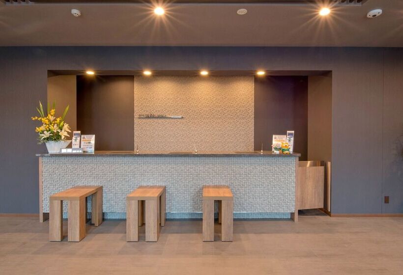 בית מלון כפרי Route Inn Takamatsu Yashima