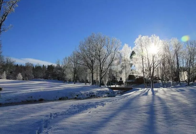 Hotelli Woodlands Country Club