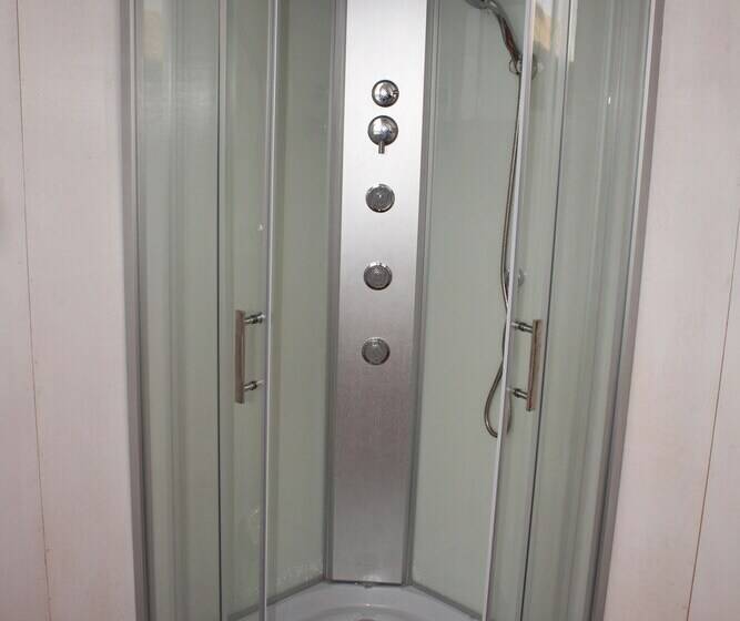 ホテル Titicaca Floating Lodge