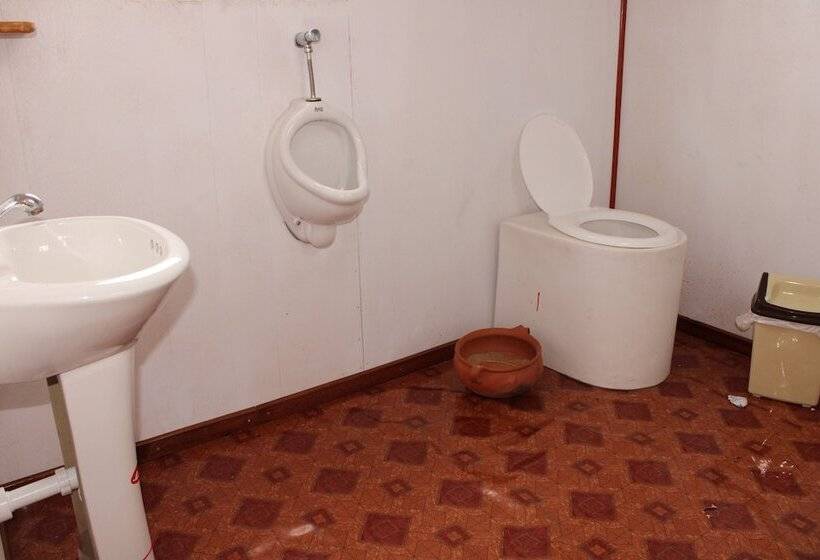 ホテル Titicaca Floating Lodge