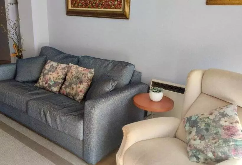 Apartamentos Pedras Negras Grove 3000