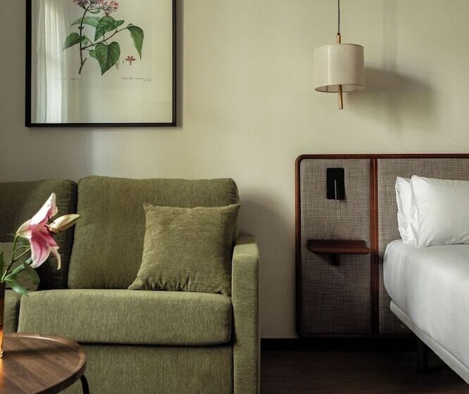 Batimont Suites & Apartments