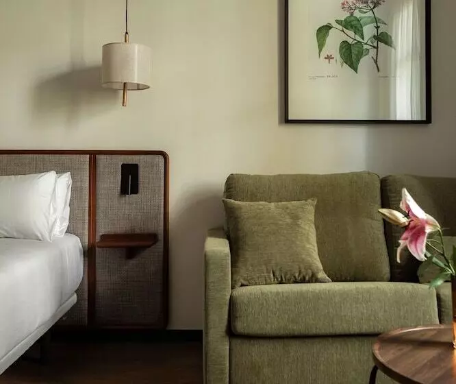 Batimont Suites & Apartments