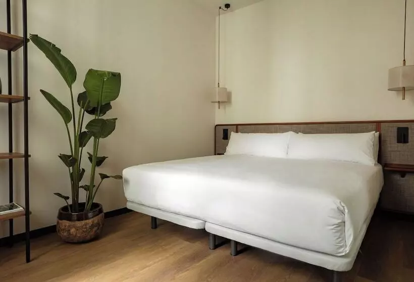 Batimont Suites & Apartments