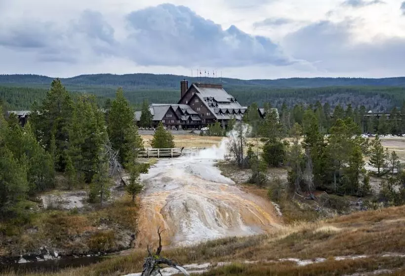 Hotelli Old Faithful Inn Inside The Park