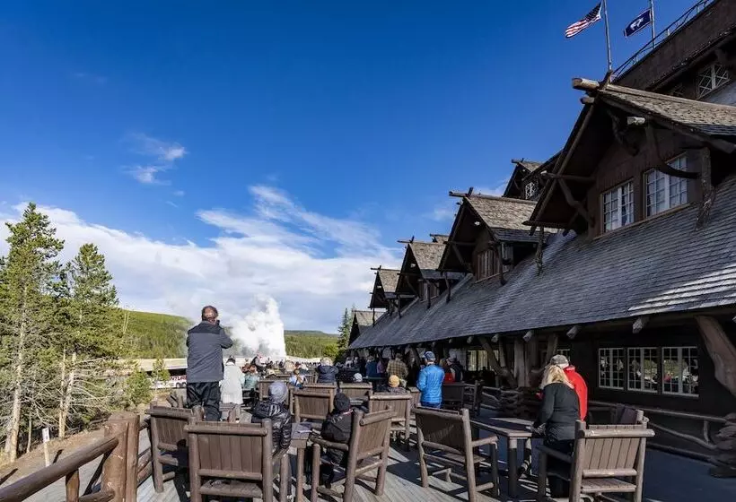 Hotelli Old Faithful Inn Inside The Park
