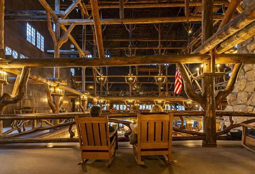 Hotelli Old Faithful Inn Inside The Park