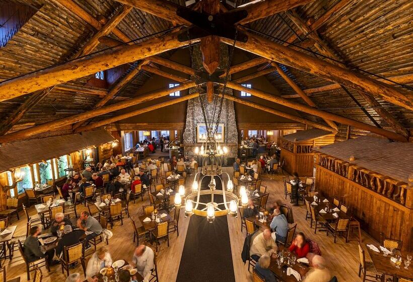 فندق Old Faithful Inn Inside The Park