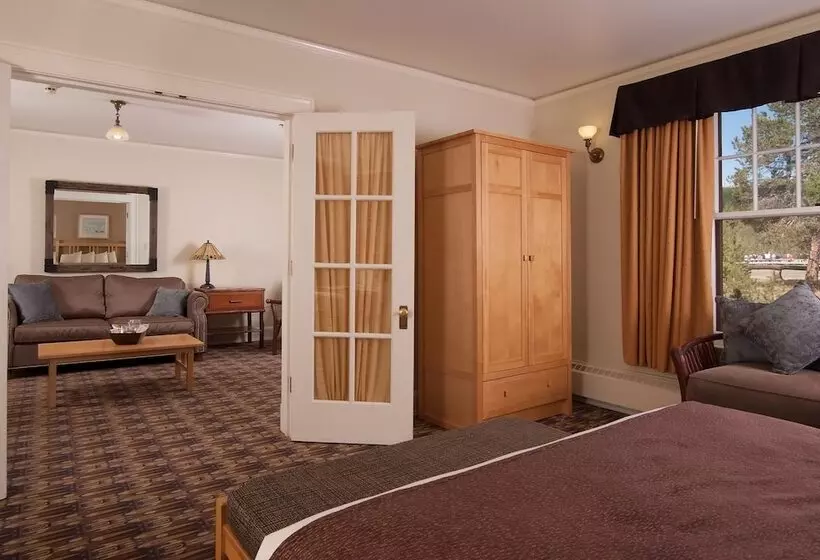 Hotelli Old Faithful Inn Inside The Park